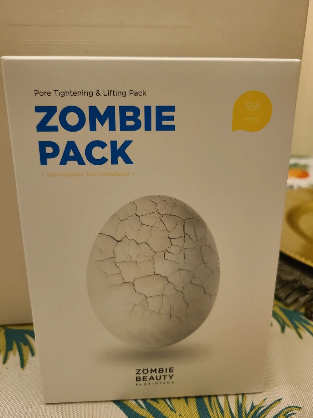 Zombie Pack Pore Tightening & Lifting Pack & Bloody Peel AHA Kbeauty